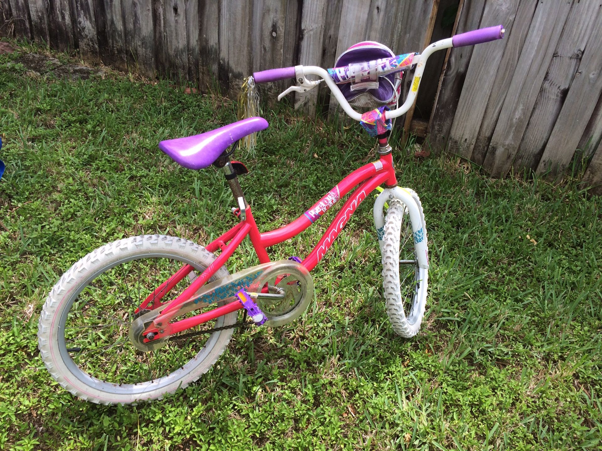 GIRL’S BIKE