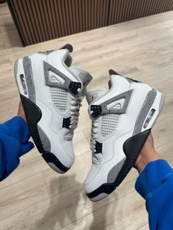 PREOWNED Jordan 4 White Cement Size 10.5