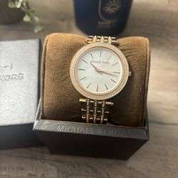 Michael Kors Rose Gold Watch 