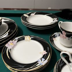 22 pieceReplacement set.  Mikasa Fine China L9050 Charisma Black Japan