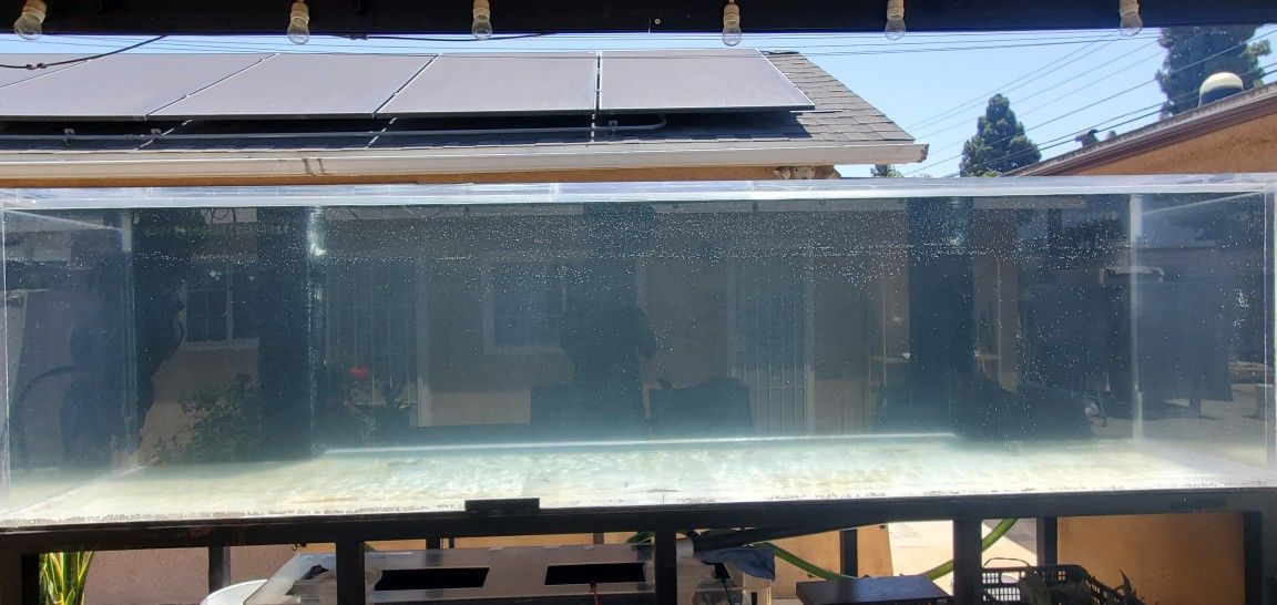 600 Gallon Acrylic Aquarium/Fish Tank
