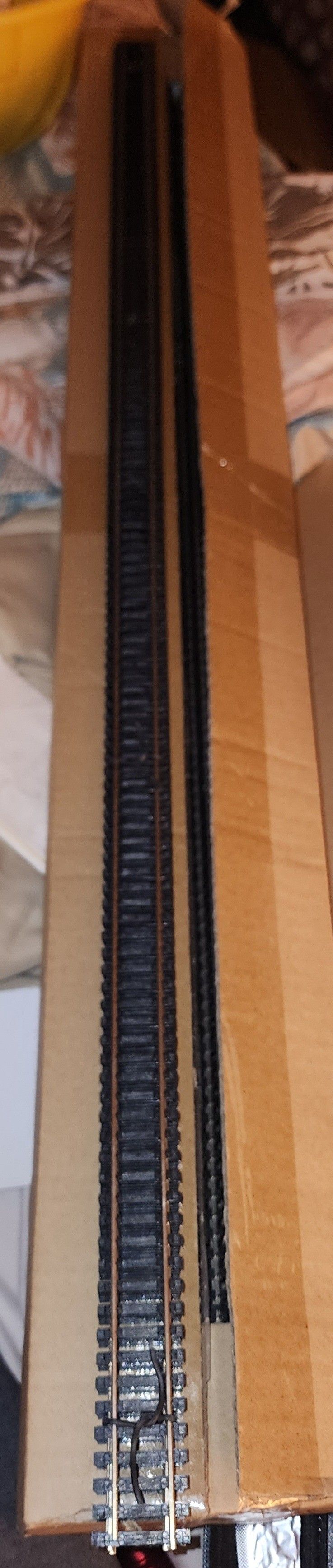 #168 HO CODE 100 SUPERFLEX TRACK