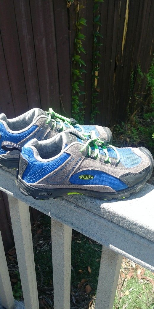 Keen Gray Green Blue Black Hiking Shoes