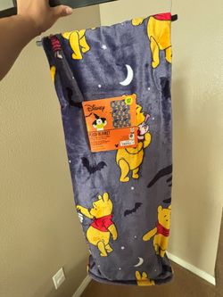 Winnie the Pooh Halloween blanket
