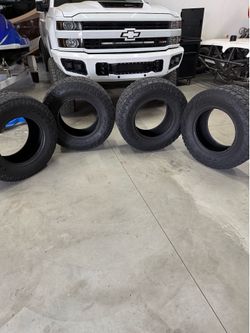 Toyo A/T Open Country 35x12.5R18