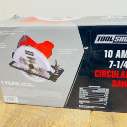 Tool Shop Circular Saw (Almost New)!