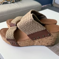 Wedge Size 8.5