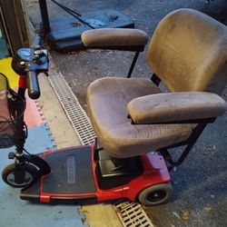 Older Styler Gogo Scooter With Good Batteries One Brand New And Charger