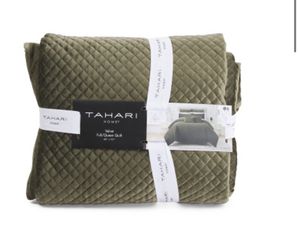 TAHARI HOME Diamond Pattern Velvet Quilt green queen size