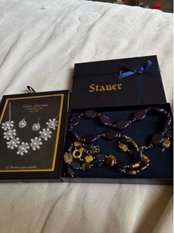 Women classic Jewelry