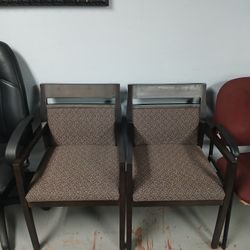 Paoli Office Guest Chair