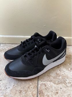 Nike men’s golf shoes size 13