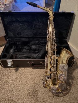 Alto Saxophone with Hard Case