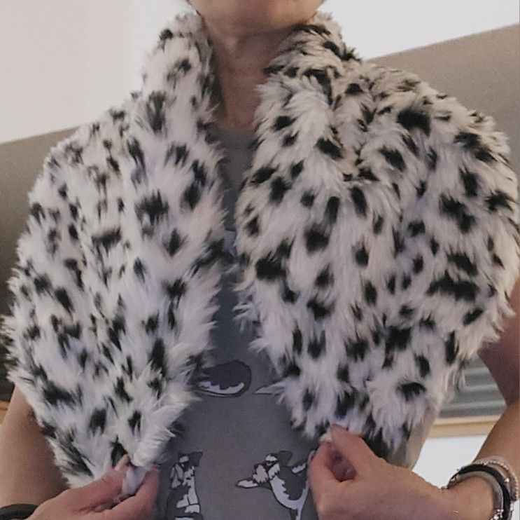 Disney Cruella Deville Shawl, $10