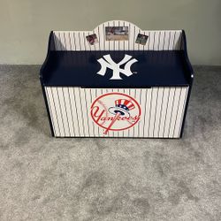 Yankee Toy Chest