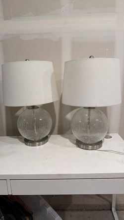 2 lamps