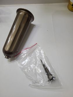 Free Grave Boquet Holder