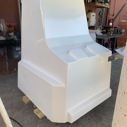 Fiberglass Boat Center Console