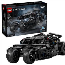 LEGO Batmobile™ Tumbler 42239