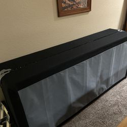 Cal King. Boxspring