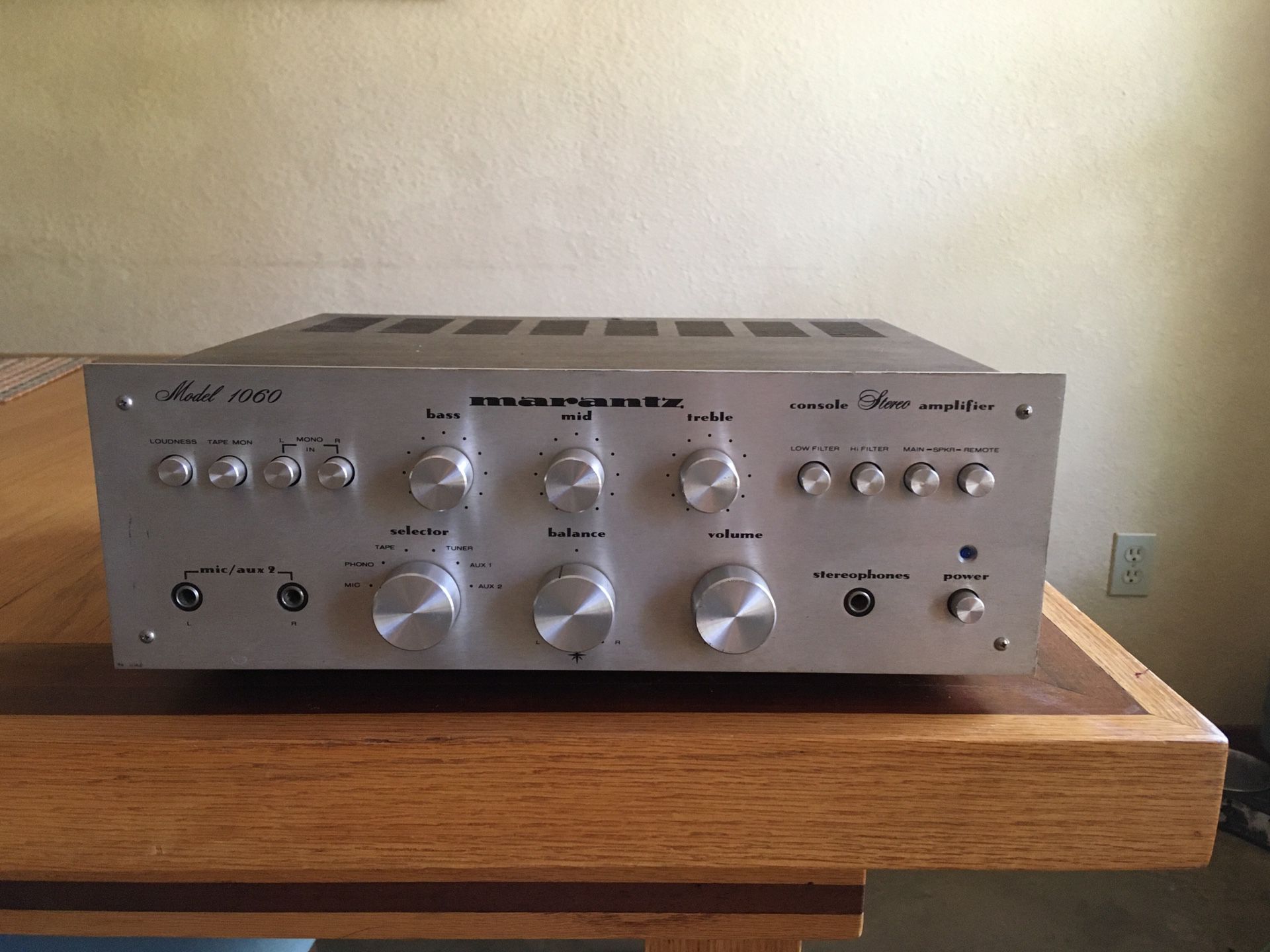 Vintage stereo receiver. Marantz model 1060. Purchased 1978. Has been carefully stored for the last 30 plus years. Works perfectly.