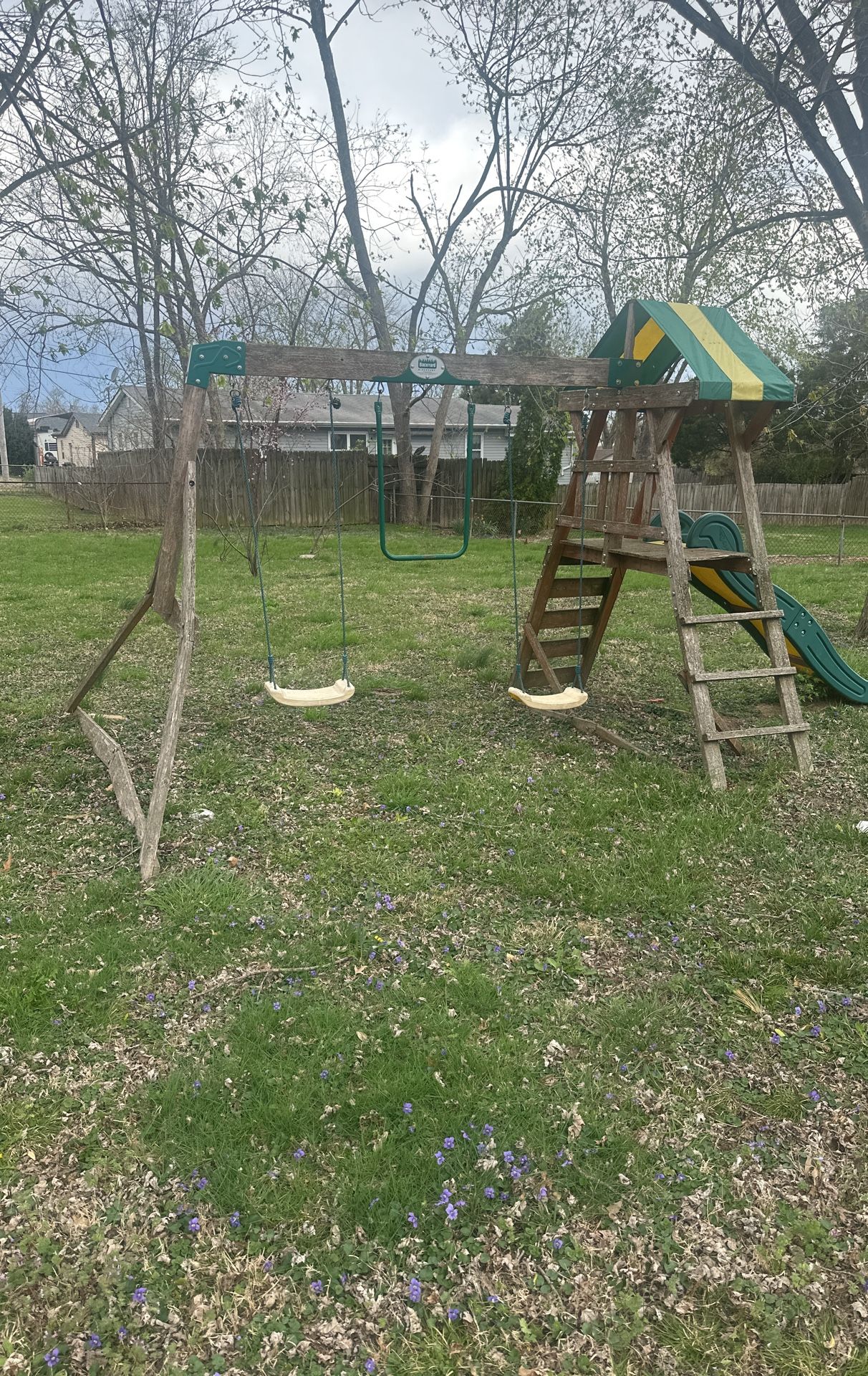 Swing Set / Fort