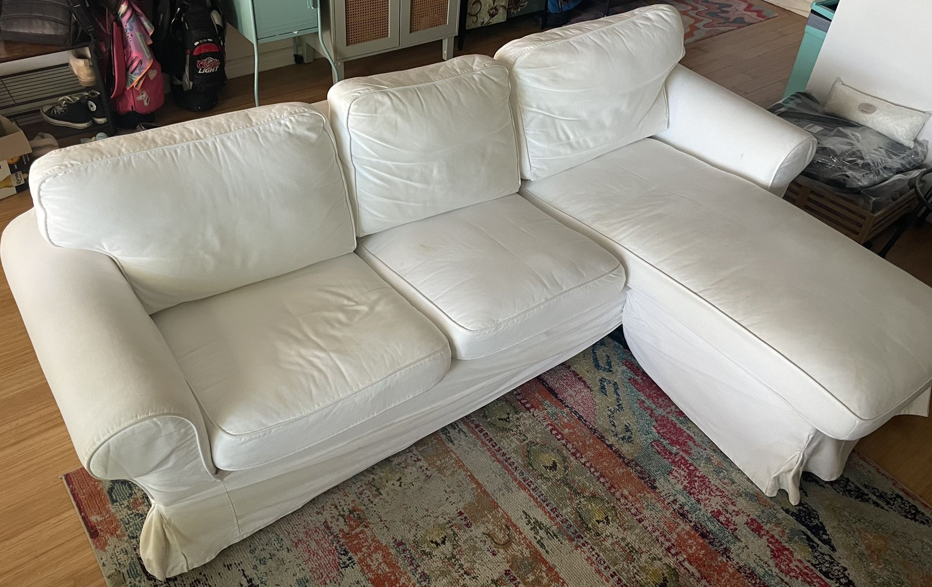 Couch White
