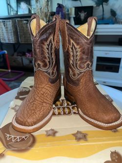 Kids cowboy boots