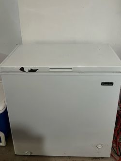 Magic Chef White Chest Freezer