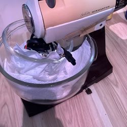 Sunbeam Mixmaster Electric Mixer 