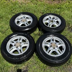 Set Of 15” Honda CRV Rims 