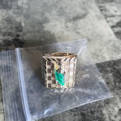 very nice ring 