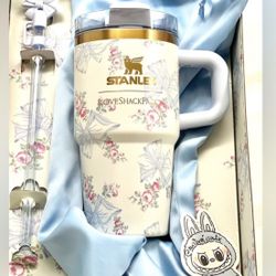 🩵New Stanley x Love Shack Fancy 20oz Quencher Blue🩵