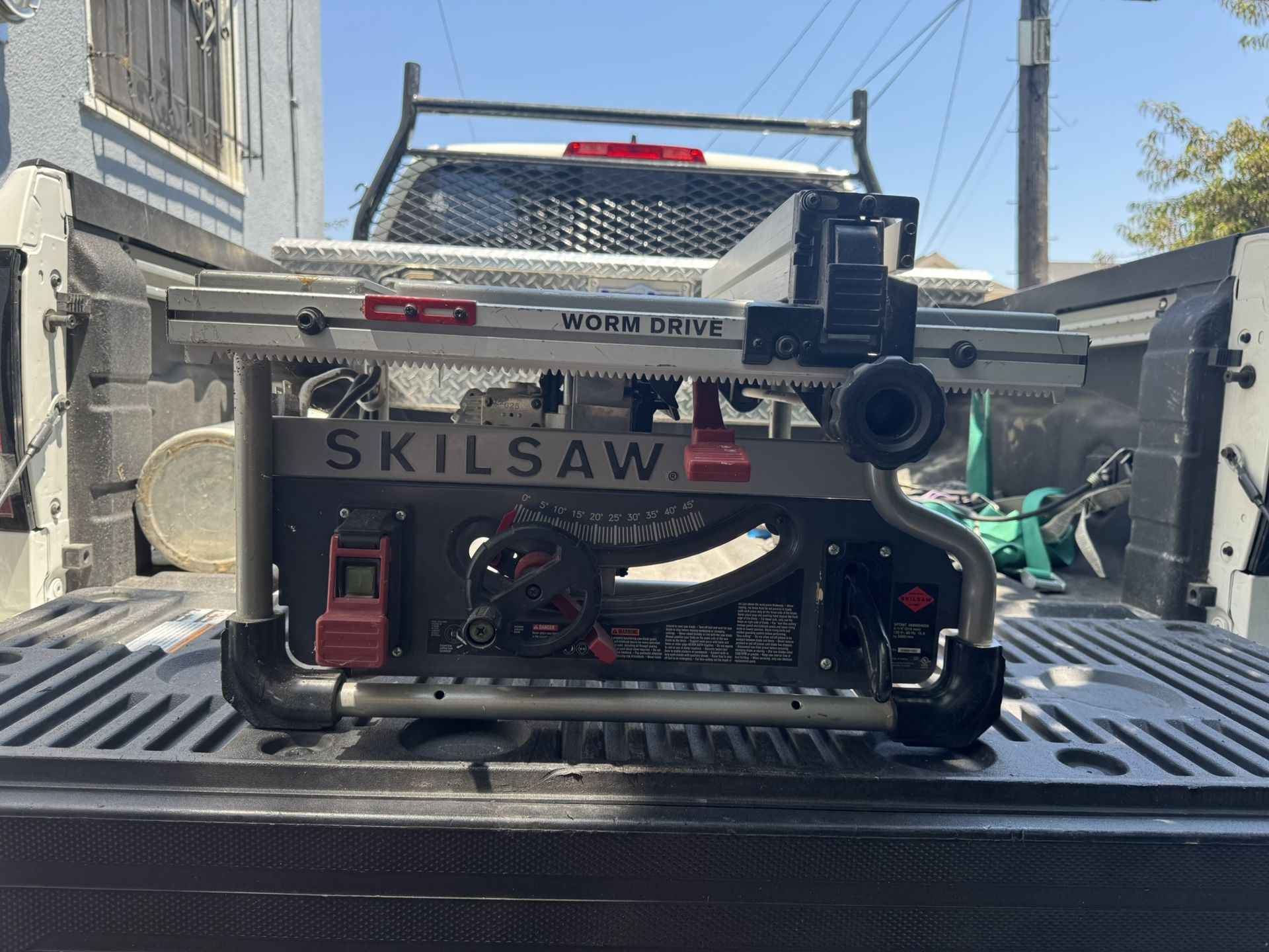 Skilsaw 8.25” Portable Table Saw