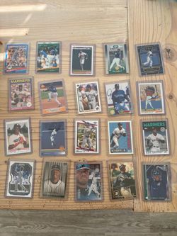 Ken Griffey Jr. Baseball Card Lot (20 Cards)