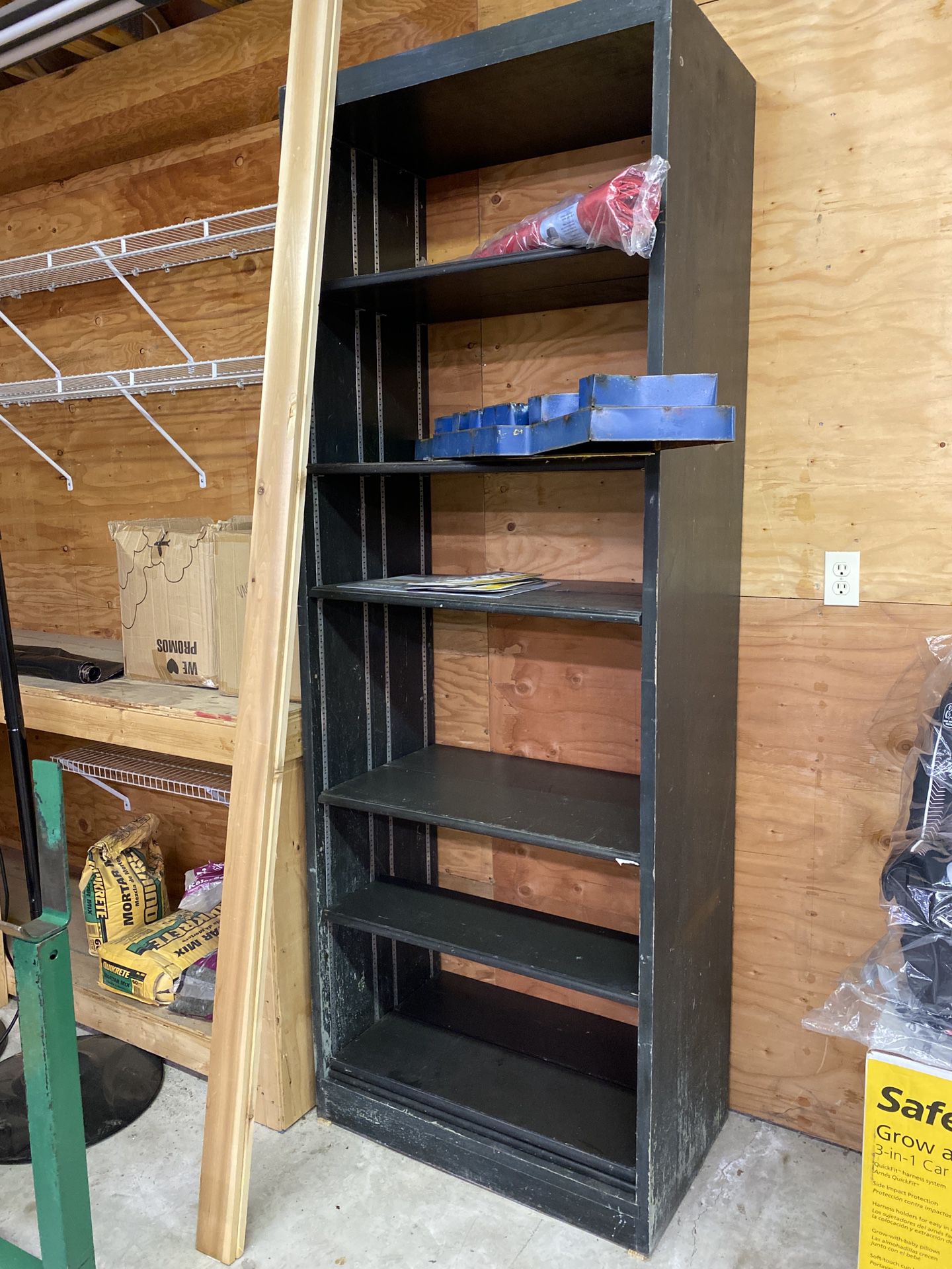 Free Wooden shelf