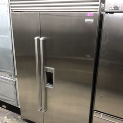 Sub Zero 48” Stainless Steel Built In Side By Side Refrigerator 