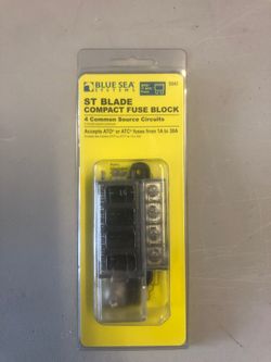 Blue Sea Systems ST Blade Compact Fuse Block