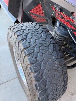 37x12.50R17