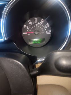 Ford mustang  v6.  4.0