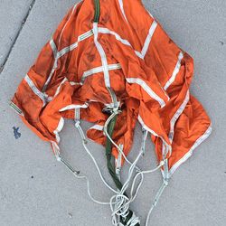 Chinese Military Retired Orange-red Guiding Chute Parachute Chute Parachute surplus