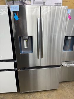 Brand new Samsung EXCLUSIVE 25.5 cu.ft. 36" Counter Depth French Door Refrigerator with Mega Capacity and Sphere Ice in Stainless Steel - E-STAR