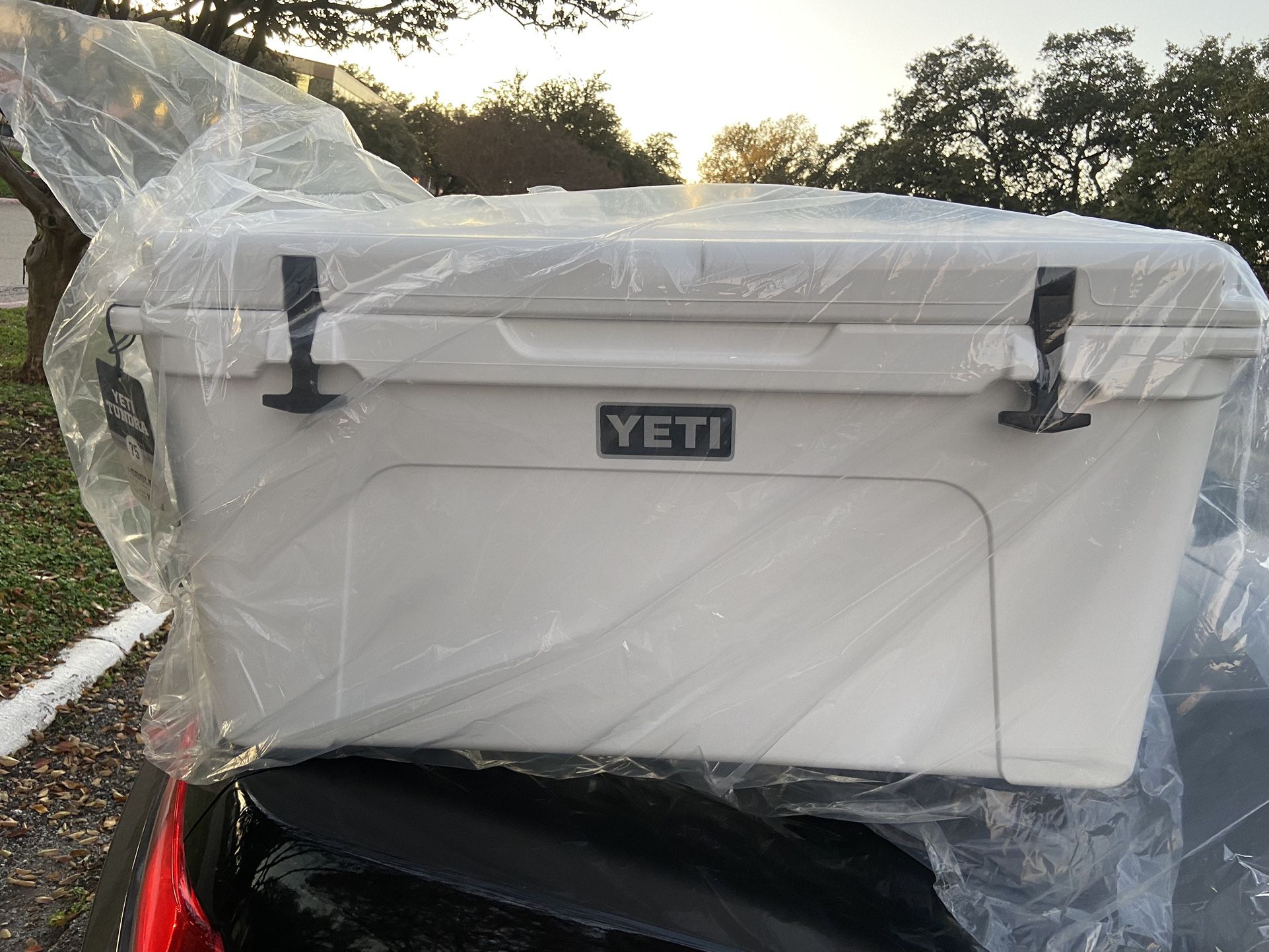 Yeti Tundra 75 Cooler