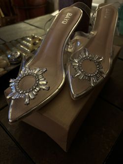 Cinderella Like Acrylic Shoe With Rhinestones