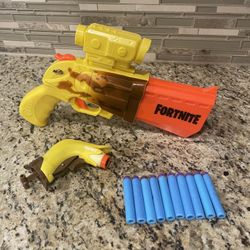 Nerf Fortnite 2 Blasters Peely Pack Includes SR-Ripe Micro Peely 10 Darts 