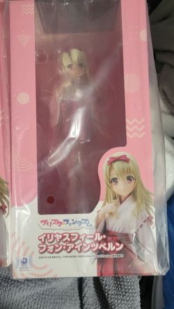 Prisma Phantasm Illyasviel von Einzbern Anime Figure