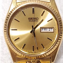 Vintage Seiko Gold Tone Men s Day Date Quartz Watch Luminous