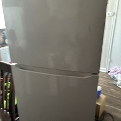 LG Refrigerator $150.00