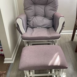 Rocking Chair For Nursery 