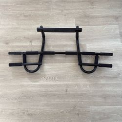 Doorframe Pull-up Bar